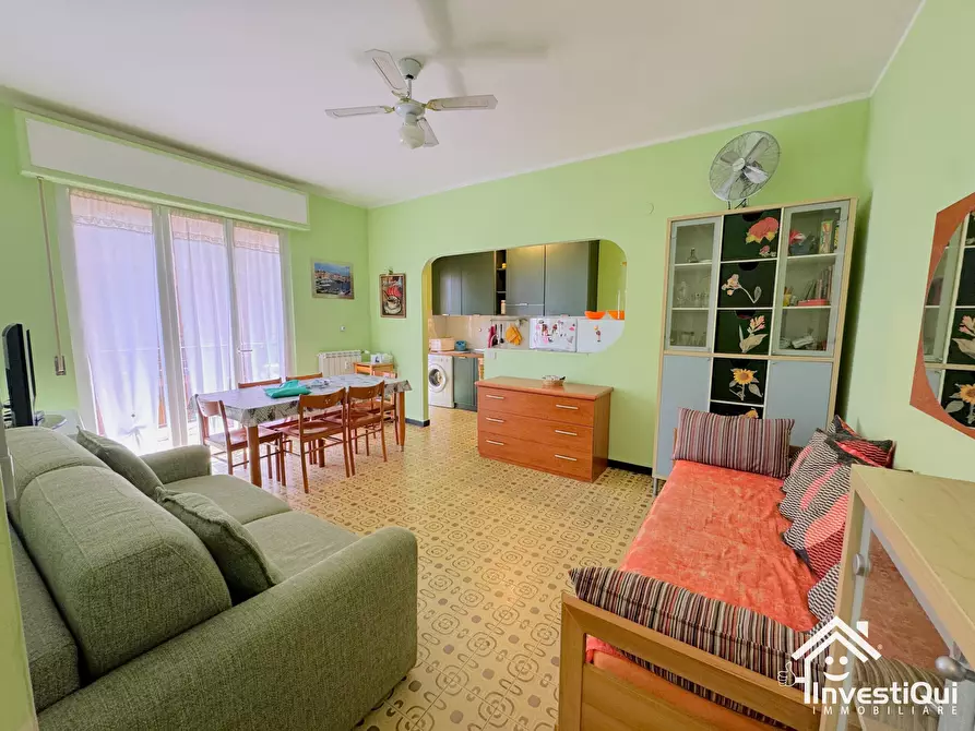 Immagine 2 di Bilocale in vendita  in Via Eugenio Montale 21 a Pietra Ligure