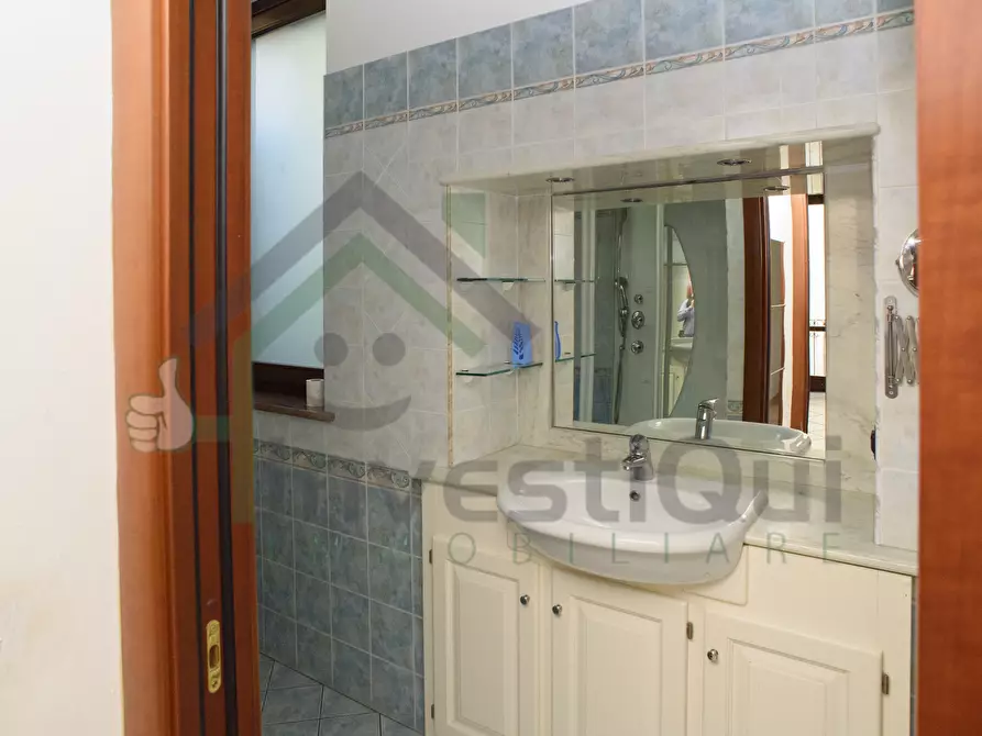 Immagine 18 di Trilocale in vendita  in Via Fiera 12 a Ciriè