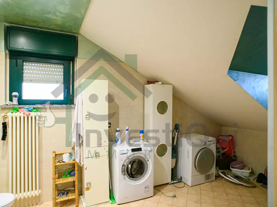 Immagine 23 di Mansarda in vendita  in Via Bianca Gerardi 4 a Ciriè