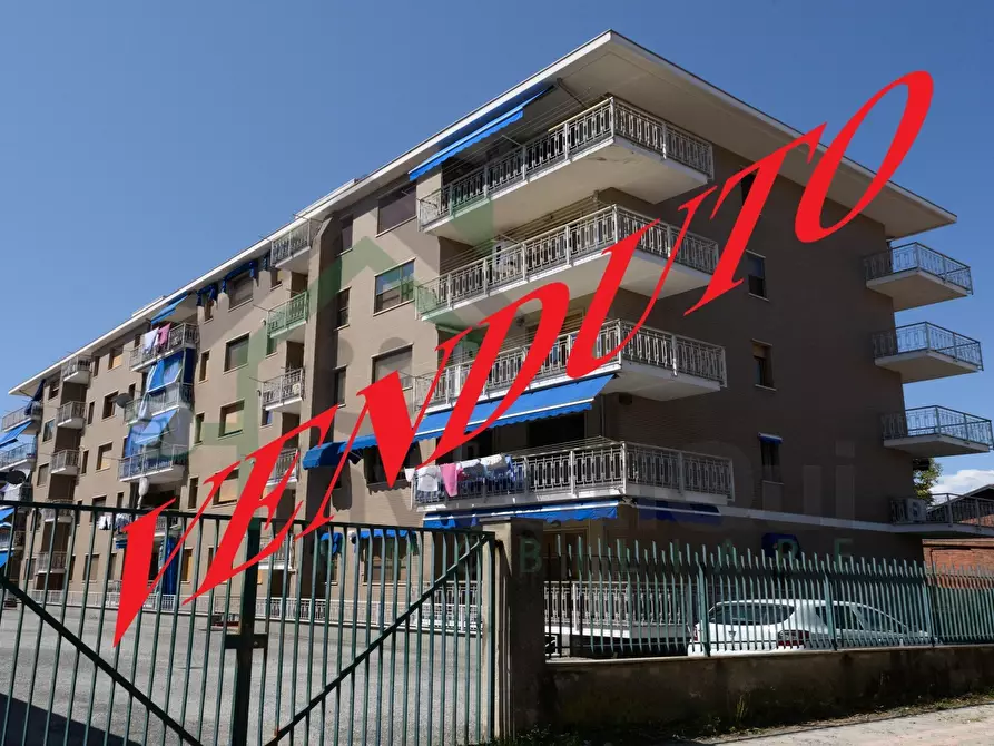 Immagine 1 di Quadrilocale in vendita  a Ciriè