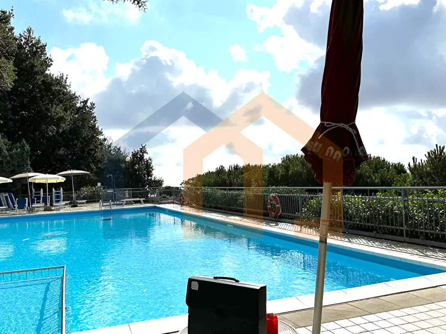 Immagine 35 di Quadrilocale in vendita  in Via de Negri 8 a Bergeggi