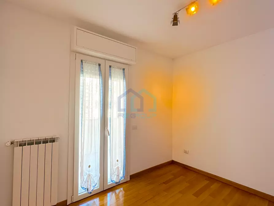 Immagine 12 di Trilocale in vendita  in Via Privata Vistamare 8 a Savona