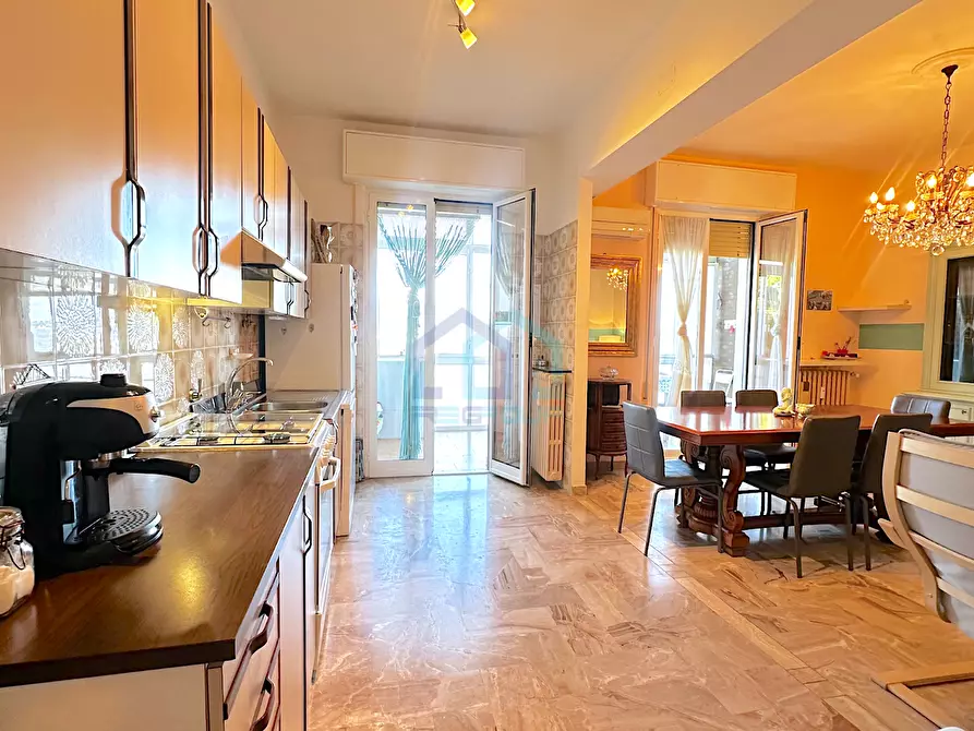 Immagine 8 di Appartamento in vendita  in VIA FONTANASSA 21 a Savona