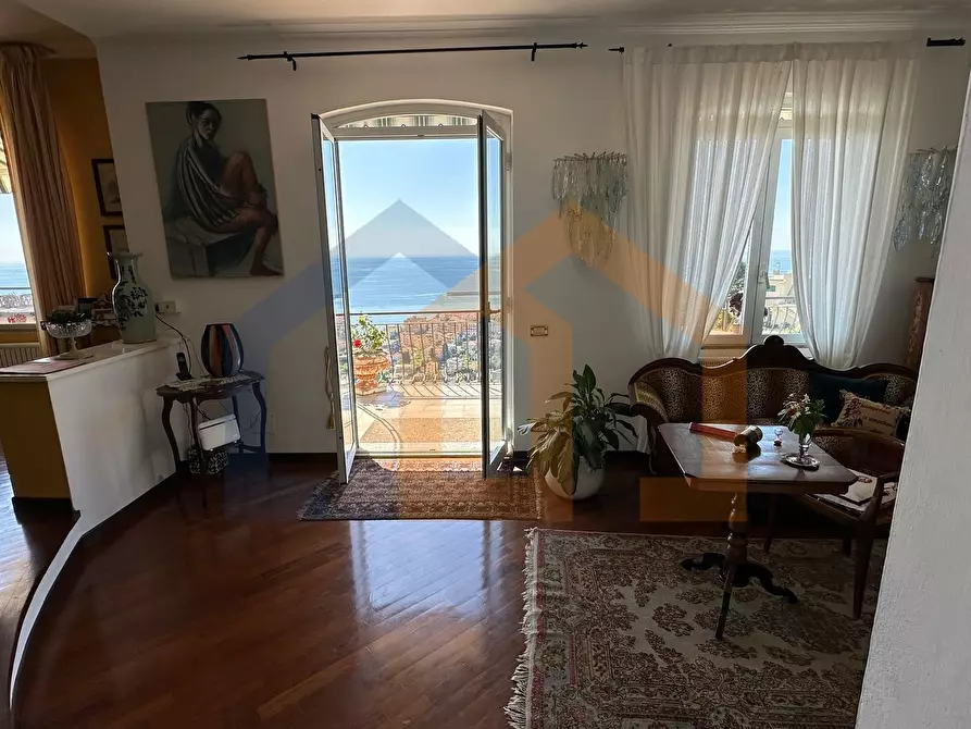 Immagine 11 di Villa in vendita  in Via Poggio dell'Orizzonte 65 a Albissola Marina