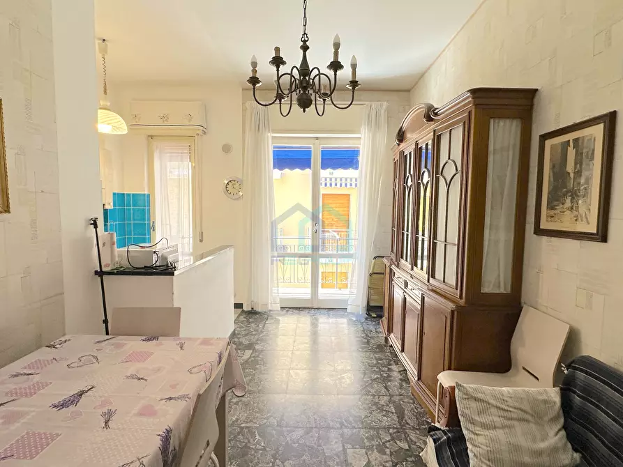 Immagine 6 di Quadrilocale in vendita  in Via Napoleone Buonaparte 1 a Alassio