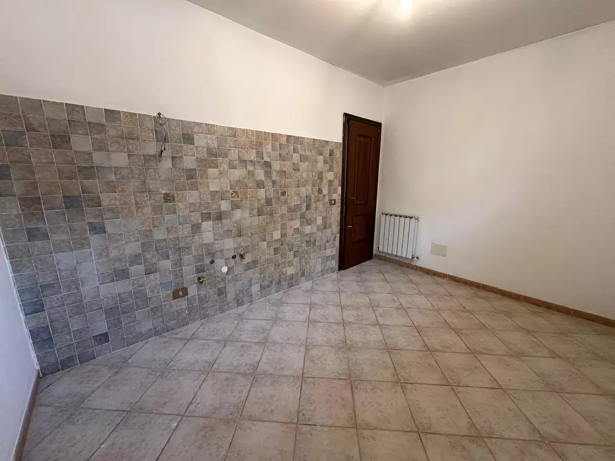 Immagine 47 di Casa trifamiliare in vendita  in Via Svetonio 73 a Guidonia Montecelio