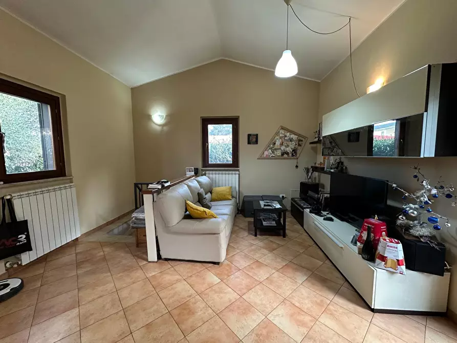 Immagine 19 di Casa indipendente in vendita  in Via Svetonio 15 a Guidonia Montecelio