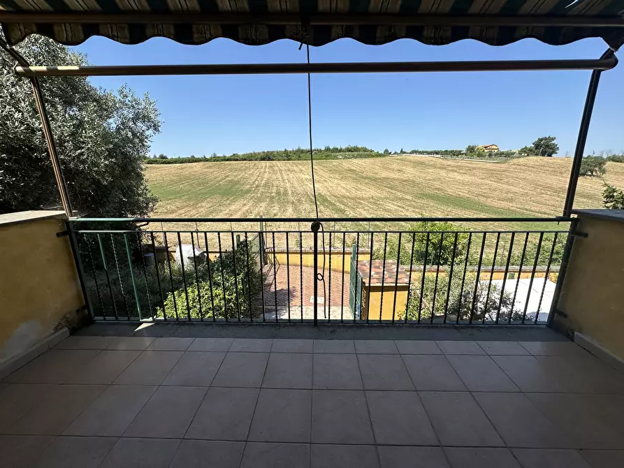 Immagine 10 di Villa in vendita  in Via Pietro Vannucci a Guidonia Montecelio