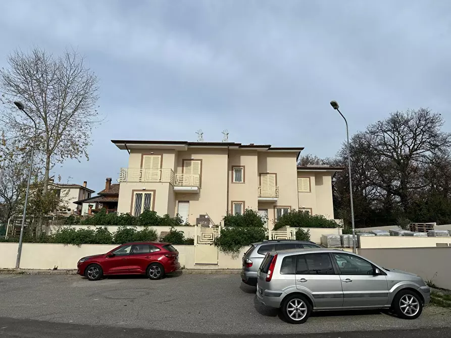 Immagine 2 di Casa bifamiliare in vendita  in Via Giacomo Leopardi a Fonte Nuova