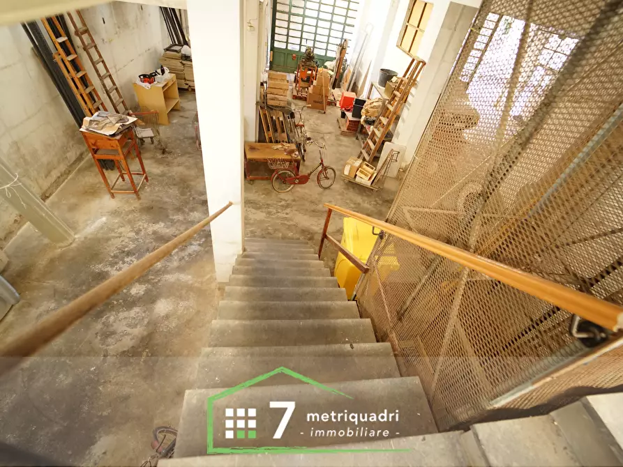 Immagine 5 di Magazzino in affitto  a Chiavari