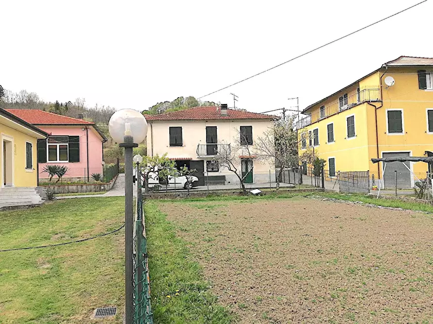 Immagine 2 di Casa bifamiliare in vendita  a Varese Ligure