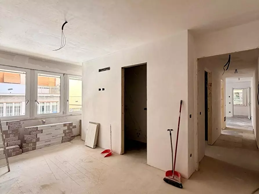 Immagine 19 di Trilocale in vendita  in Via Arnolfo a Firenze