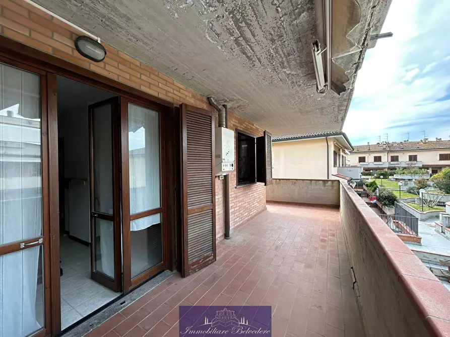 Immagine 9 di Bilocale in vendita  in Via Tifariti a Lastra A Signa