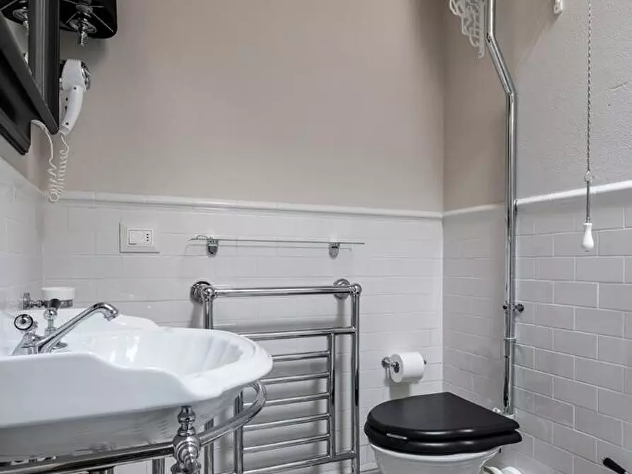 Immagine 4 di Trilocale in affitto  in Via Caracciolo a Firenze