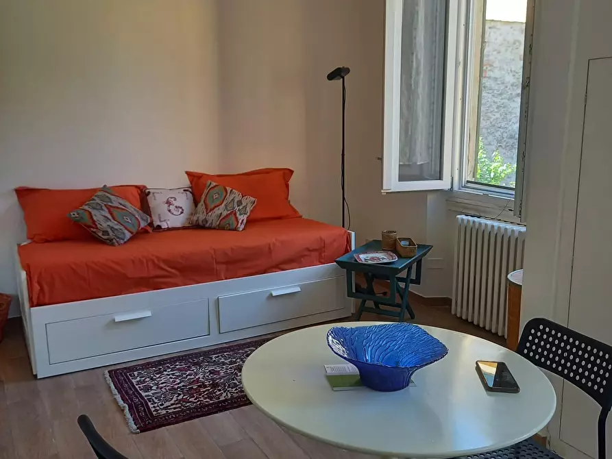 Immagine 1 di Monolocale in affitto  in Piazza della Santissima Annunziata a Firenze