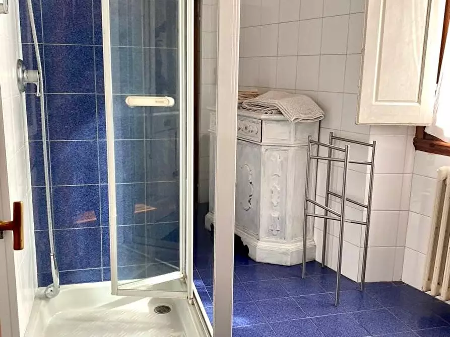 Immagine 14 di Trilocale in affitto  in Piazza D'Azeglio a Firenze