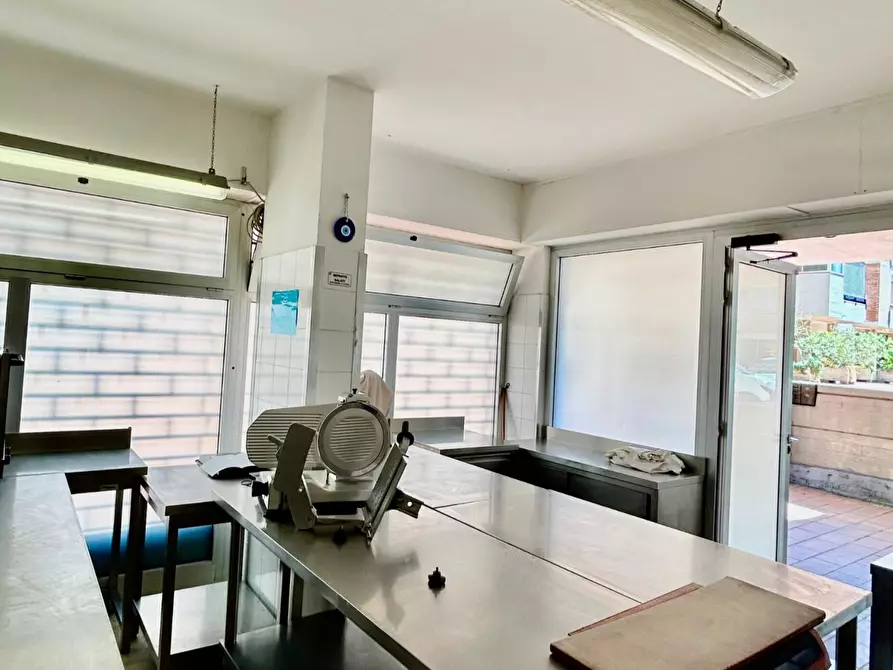 Immagine 8 di Locale commerciale in vendita  in Via Odoardo Borrani a Firenze