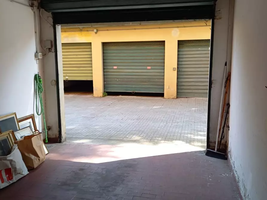 Immagine 1 di Garage in vendita  in Via delle Porte Nuove a Firenze