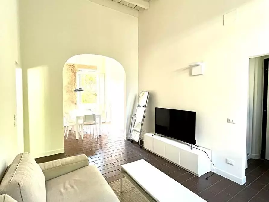 Immagine 9 di Quadrilocale in vendita  in Borgo Ognissanti 130 a Firenze