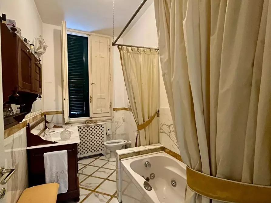 Immagine 15 di Villa in vendita  in Via XX Settembre a Firenze
