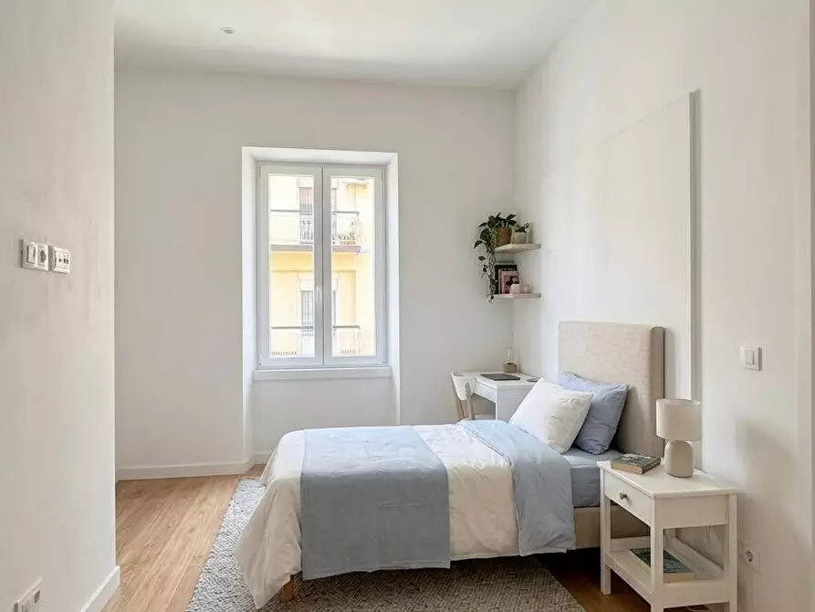 Immagine 11 di Trilocale in vendita  in Via Giovanni Fabbroni a Firenze