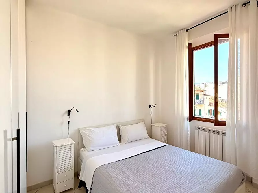 Immagine 15 di Bilocale in vendita  in Via delle Porte Nuove a Firenze