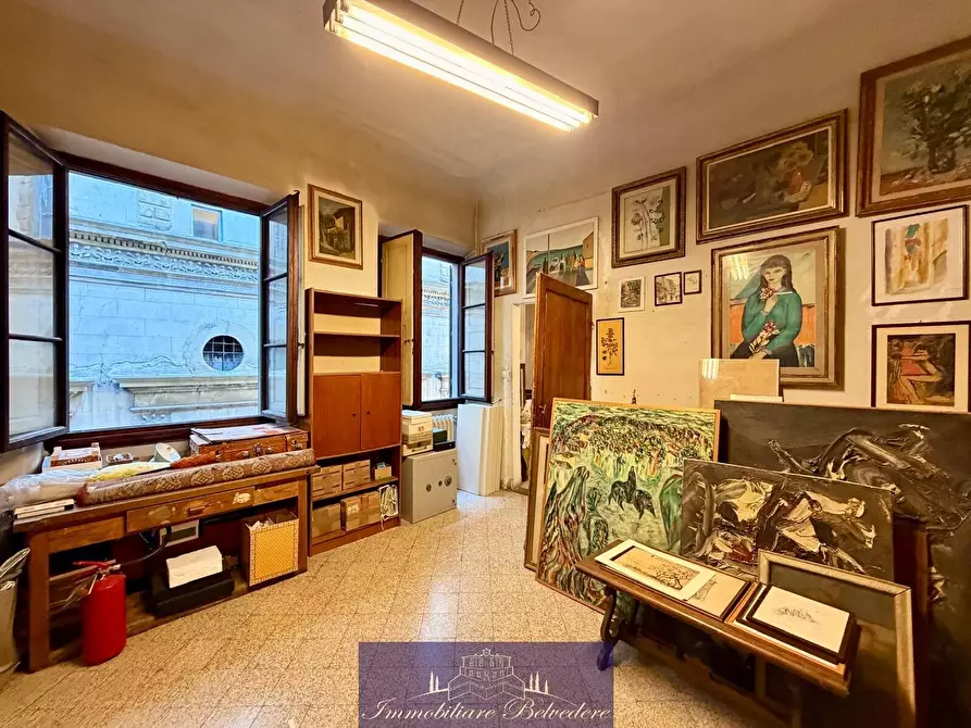 Immagine 6 di Appartamento in vendita  in Piazza Santa Trinita a Firenze