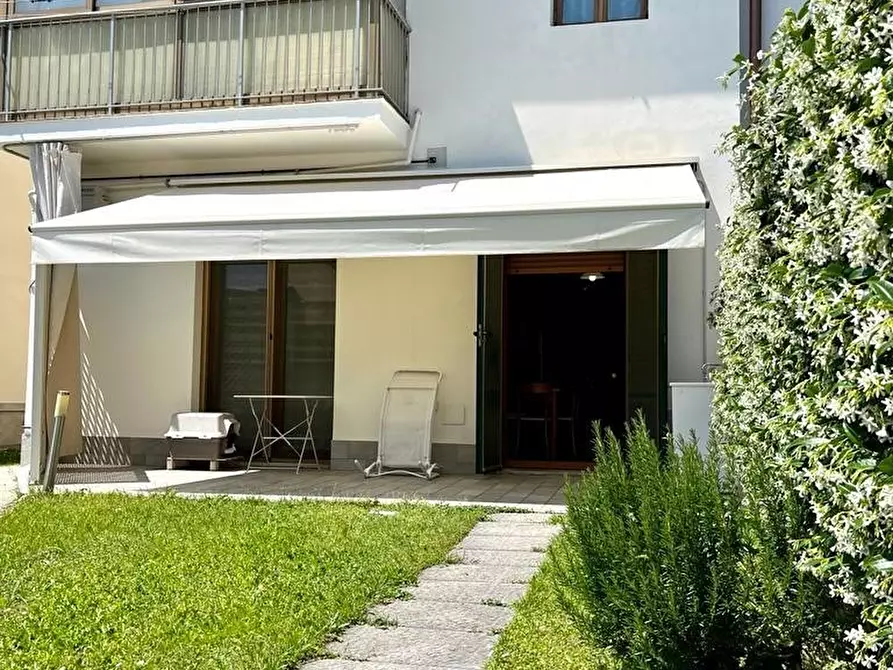 Immagine 35 di Villetta a schiera in vendita  in Via Trento a Campi Bisenzio