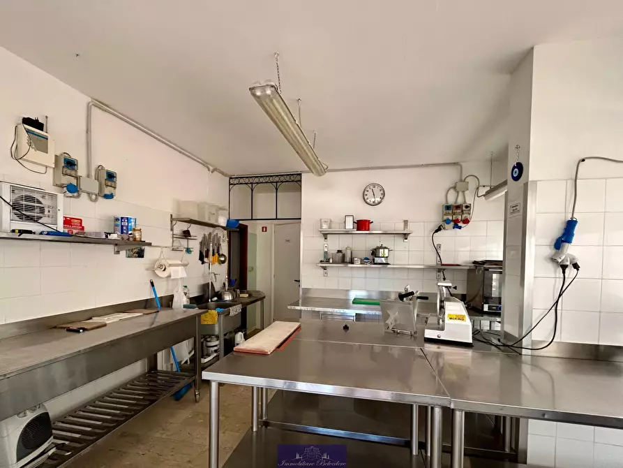 Immagine 4 di Locale commerciale in vendita  in Via Odoardo Borrani a Firenze