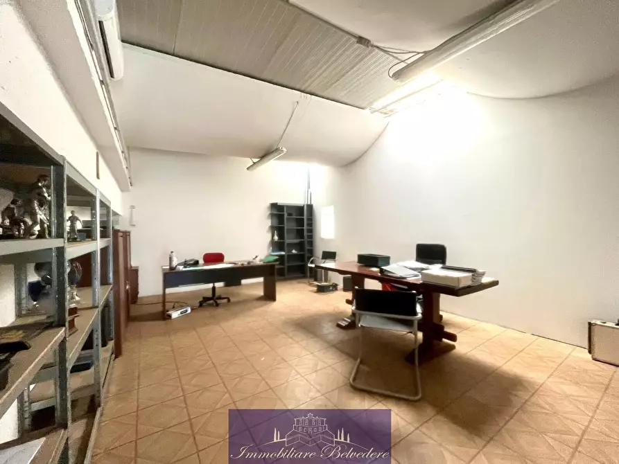 Immagine 1 di Capannone industriale in vendita  in Via Castronella a Campi Bisenzio