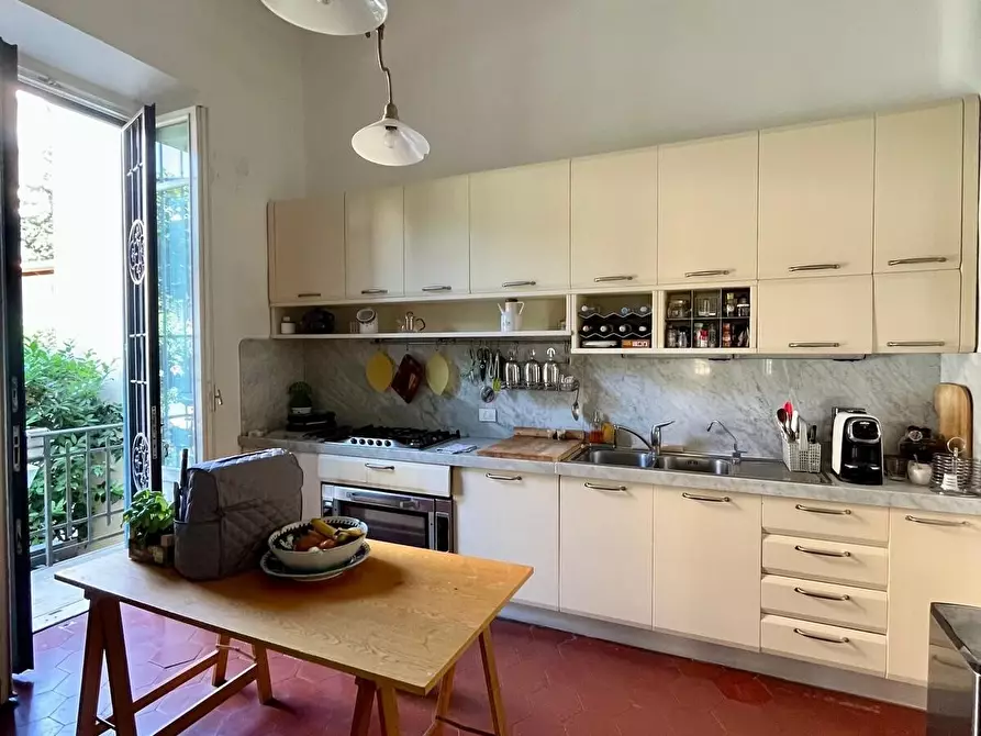 Immagine 5 di Villa in vendita  in Via XX Settembre a Firenze