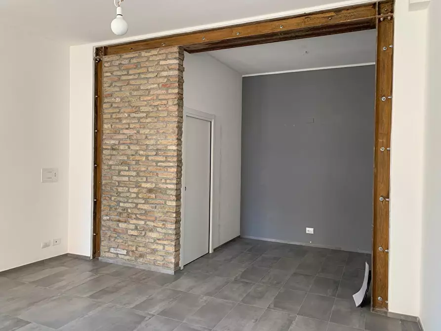 Immagine 26 di Locale commerciale in affitto  in Via Giacomo Matteotti 168 a Crevalcore