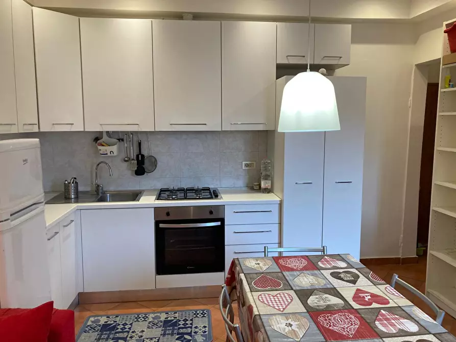 Immagine 11 di Trilocale in affitto  a Bologna