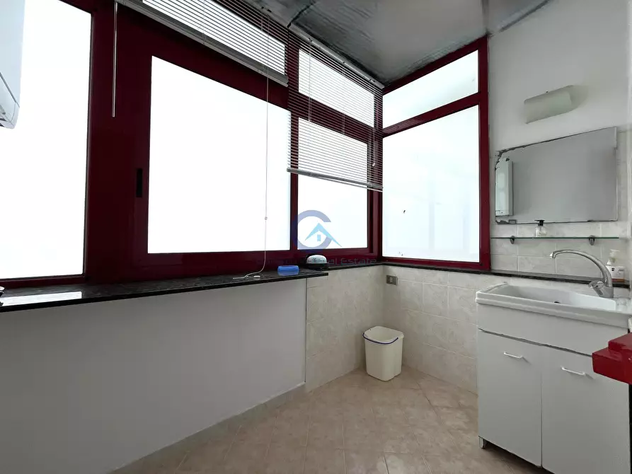 Immagine 13 di Quadrilocale in vendita  in Via Brigata Catanzaro 12 a Catanzaro