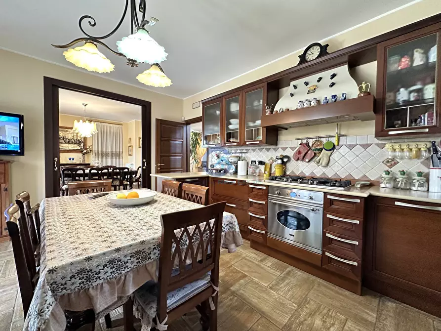 Immagine 9 di Casa indipendente in vendita  in Via Filippo Turati 27 a Montepaone