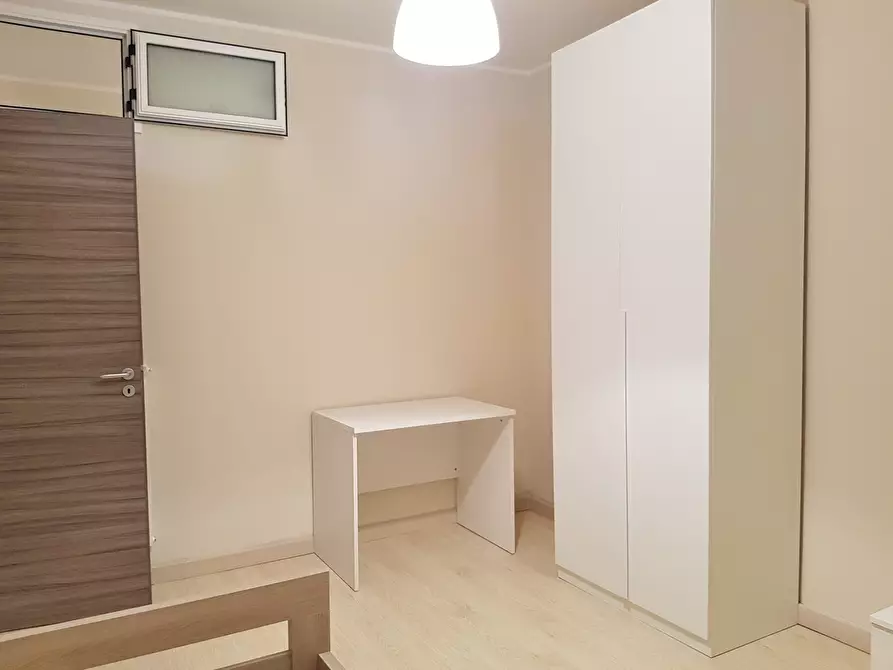 Immagine 11 di Stanza singola in affitto  a Catanzaro