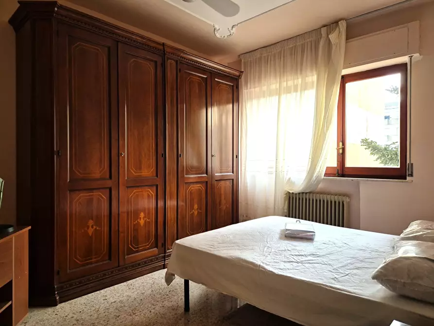 Immagine 6 di Stanza singola in affitto  a Catanzaro