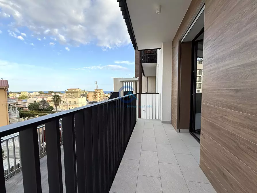 Immagine 11 di Trilocale in affitto  a Catanzaro