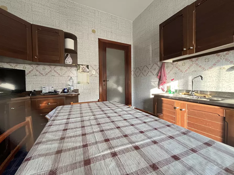 Immagine 8 di Stanza singola in affitto  a Catanzaro