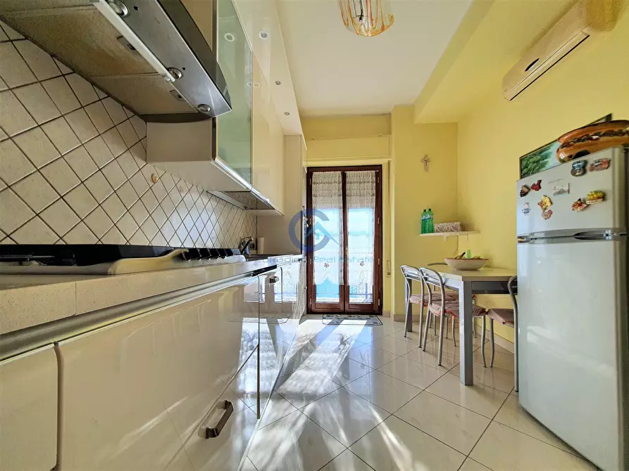 Immagine 6 di Trilocale in affitto  a Catanzaro