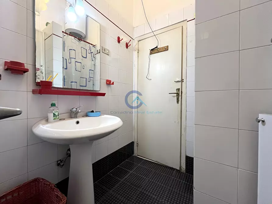 Immagine 9 di Trilocale in affitto  a Catanzaro