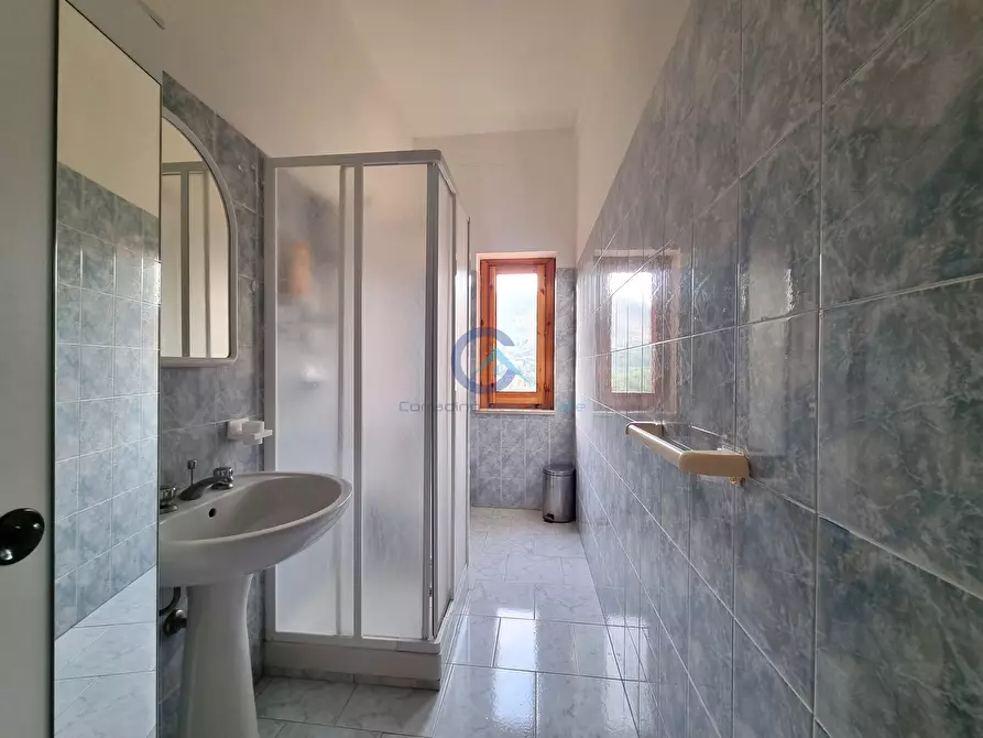 Immagine 10 di Trilocale in affitto  a Montauro