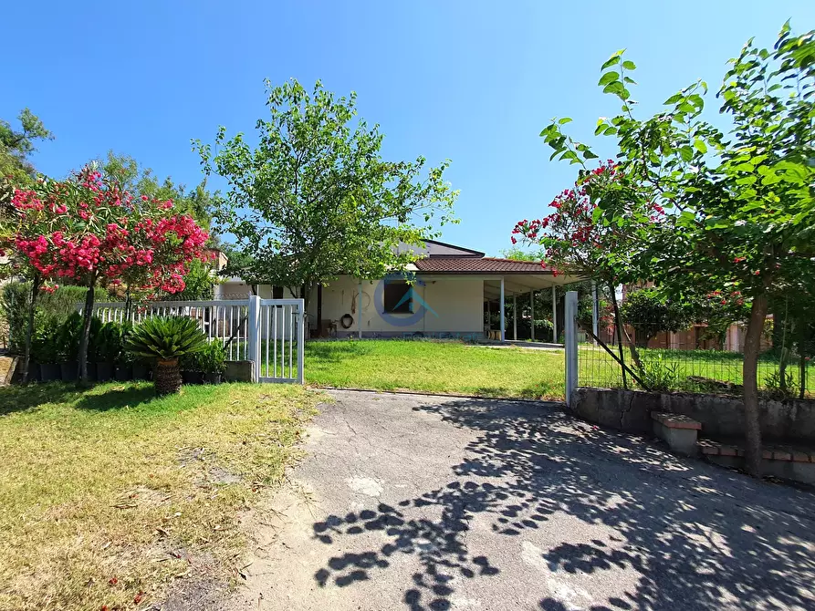 Immagine 19 di Casa indipendente in vendita  in Traversa Prima Via Apostolello 9 a Simeri Crichi