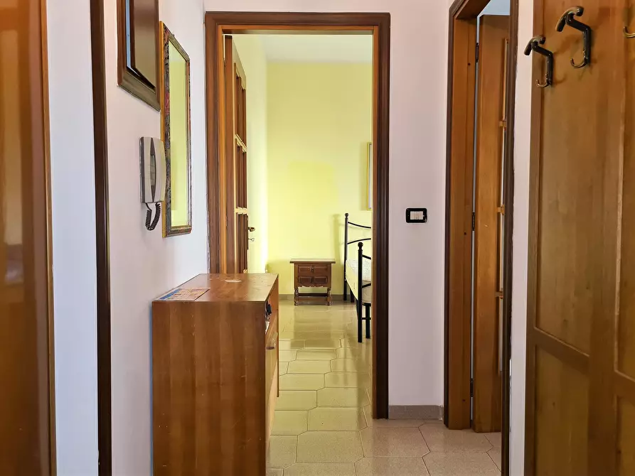 Immagine 8 di Stanza singola in affitto  a Catanzaro