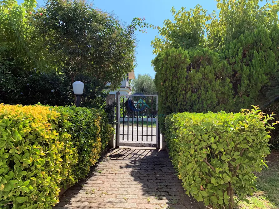 Immagine 20 di Casa trifamiliare in affitto  in villaggio Airone Blu a Simeri Crichi