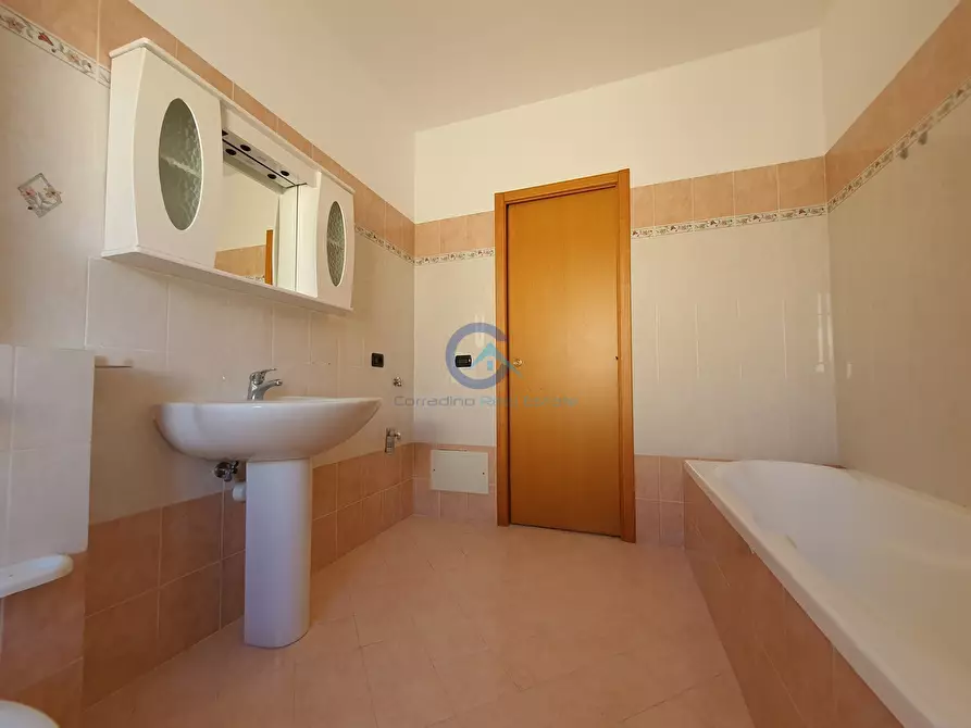 Immagine 14 di Trilocale in vendita  a Squillace