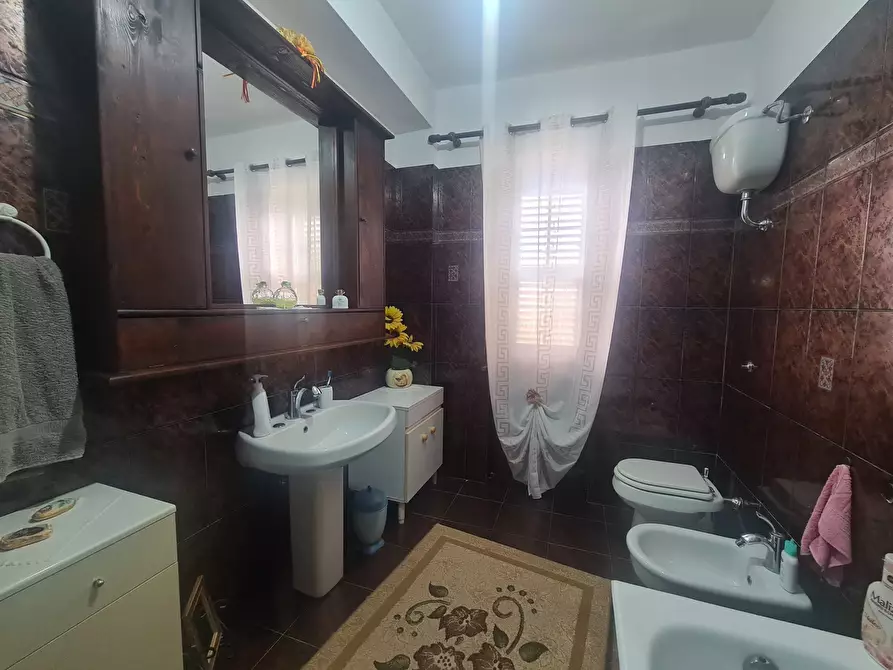 Immagine 9 di Pentalocale in vendita  a Simeri Crichi