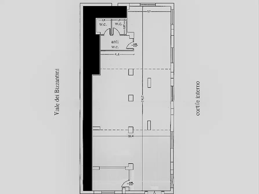 Immagine 11 di Ufficio in vendita  a Catanzaro