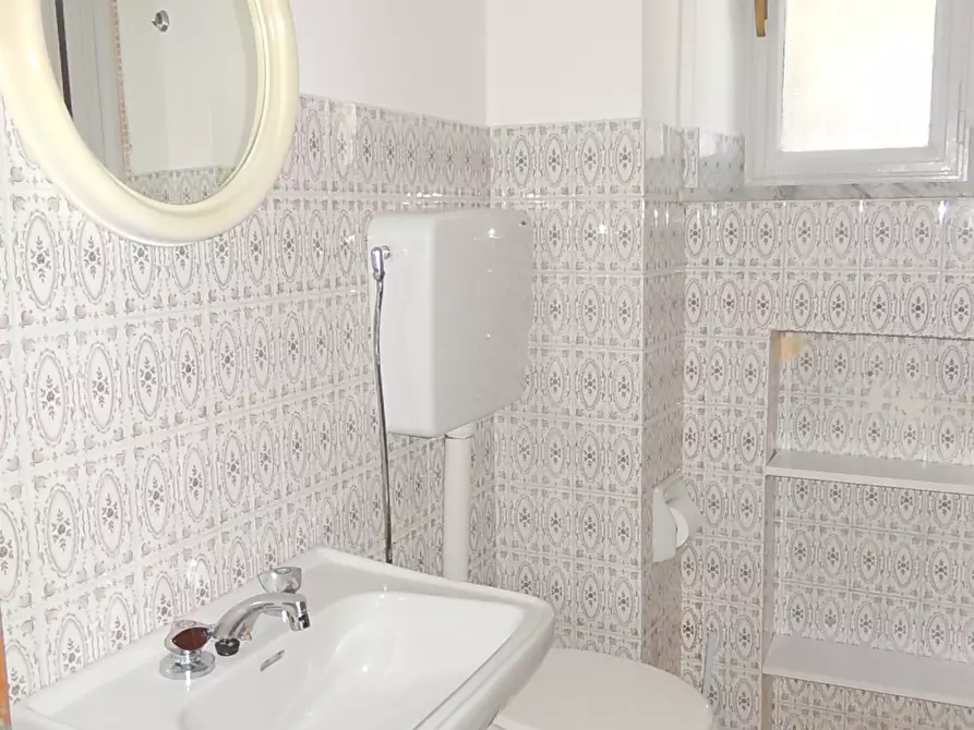 Immagine 4 di Stanza singola in affitto  a Catanzaro