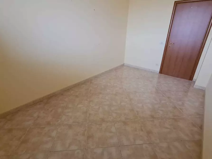 Immagine 16 di Quadrilocale in vendita  a Floridia